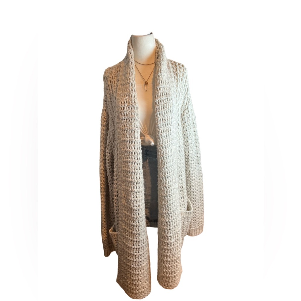 Stunning chunky knit cardigan